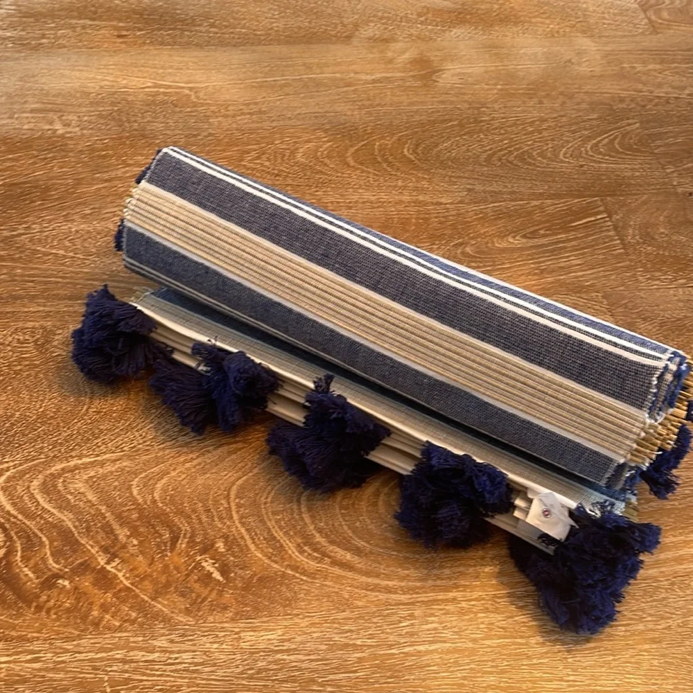 Pier One Nappron Placemats /Set 10/ Navy cream & white/roll up/ bamboo & fabric